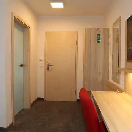 Leidringer Gaestehaus Gmbh 3*