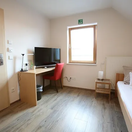 Leidringer Gaestehaus Gmbh 3*